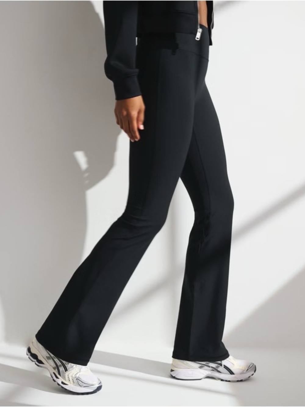 YPB Curve Love sculptLUX Flare Legging Abercrombie Fitch Athleisure Small Black